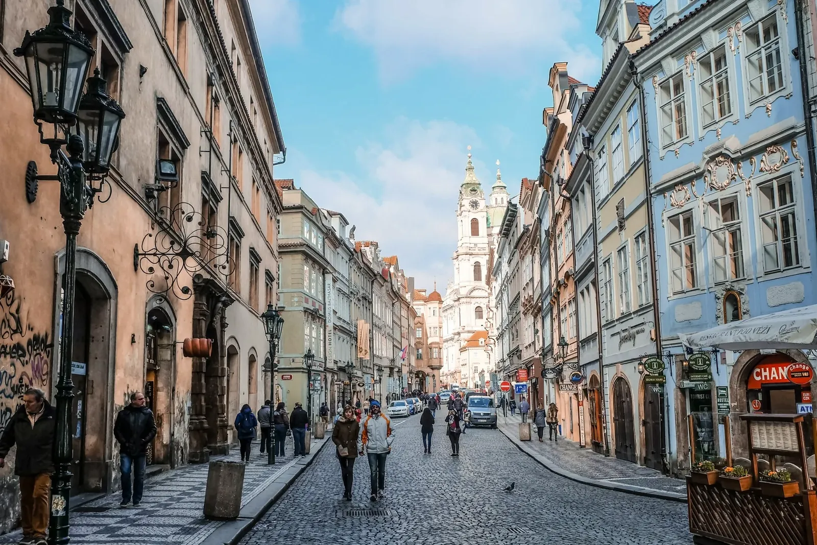 Historische europäische Altstadt als Inspiration für eine Städtereise